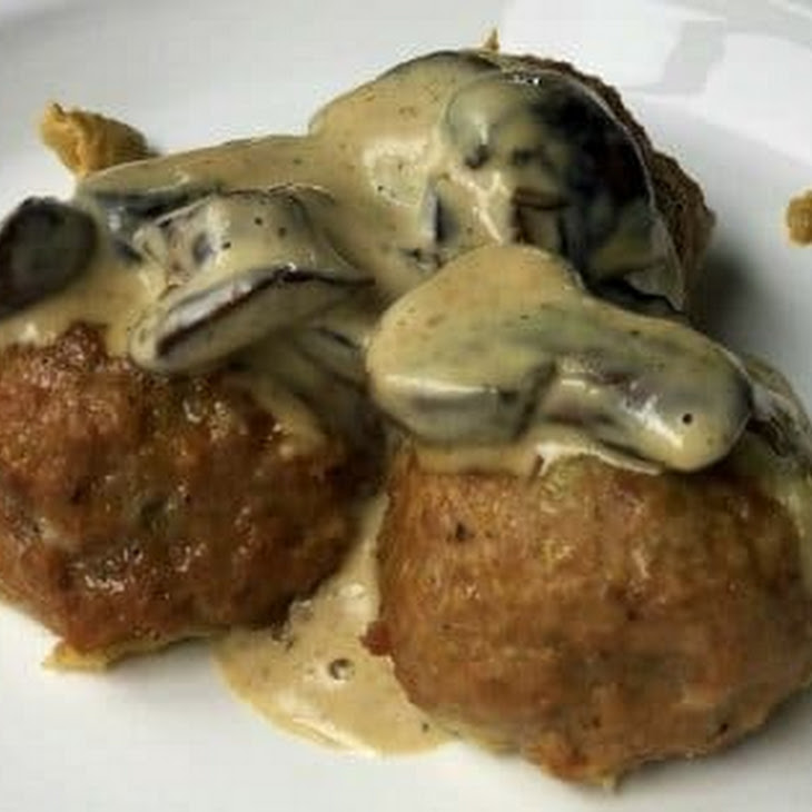 Mozzarella Stuffed Turkey Meatballs KetoRecipes